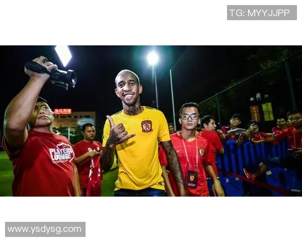 足球界的璀璨星辰必知道的足球明星与他们的传奇故事 足球界的璀璨星辰必知道的足球明星与他们的传奇故事