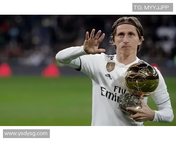 玩足球的足球明星有哪些值得关注的球员和他们的精彩表现