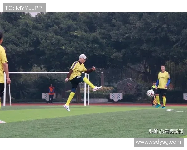 邛崃足球明星的传奇故事与成就揭秘