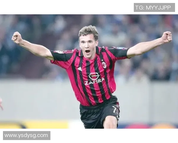 足球明星的辉煌岁月与时代变迁的视觉盛宴展现 足球明星的辉煌岁月与时代变迁的视觉盛宴展现