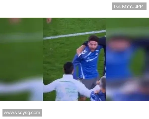 足球明星现场跳舞视频展现独特魅力与风采引发粉丝热议